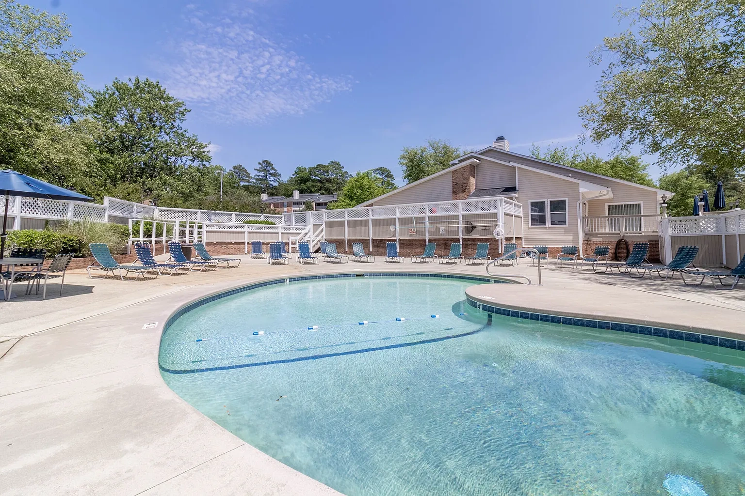 Tamarack on the Lake Apartments – photo 1