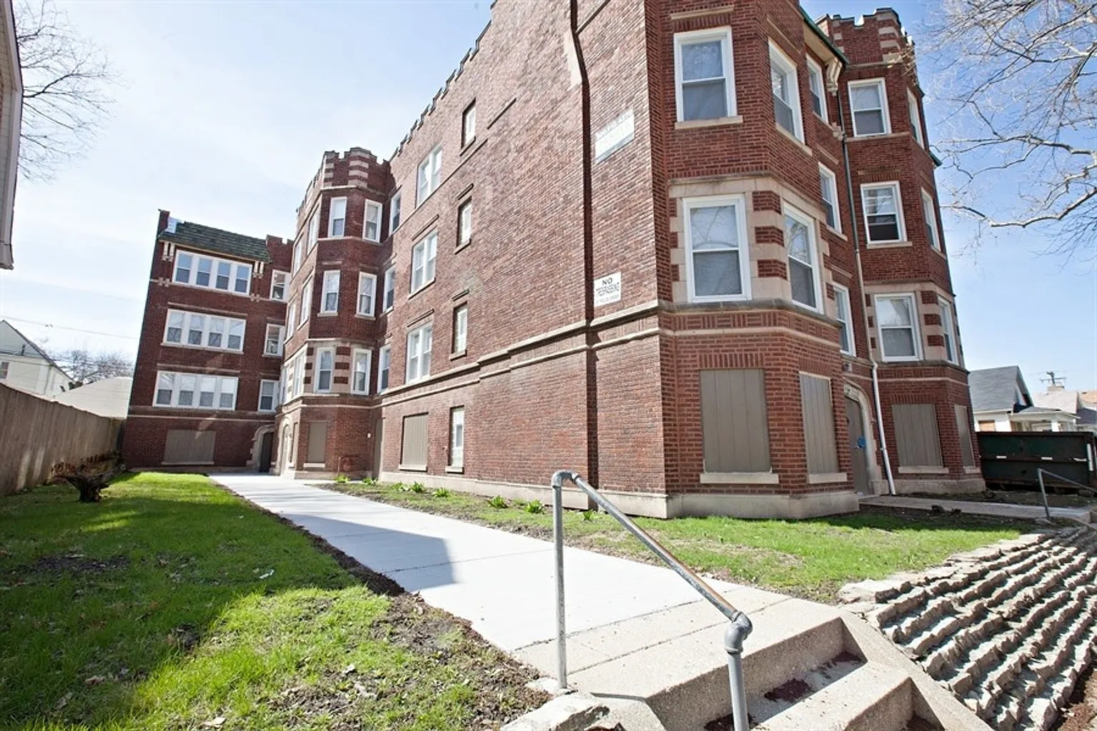 11932 S Stewart – photo 3