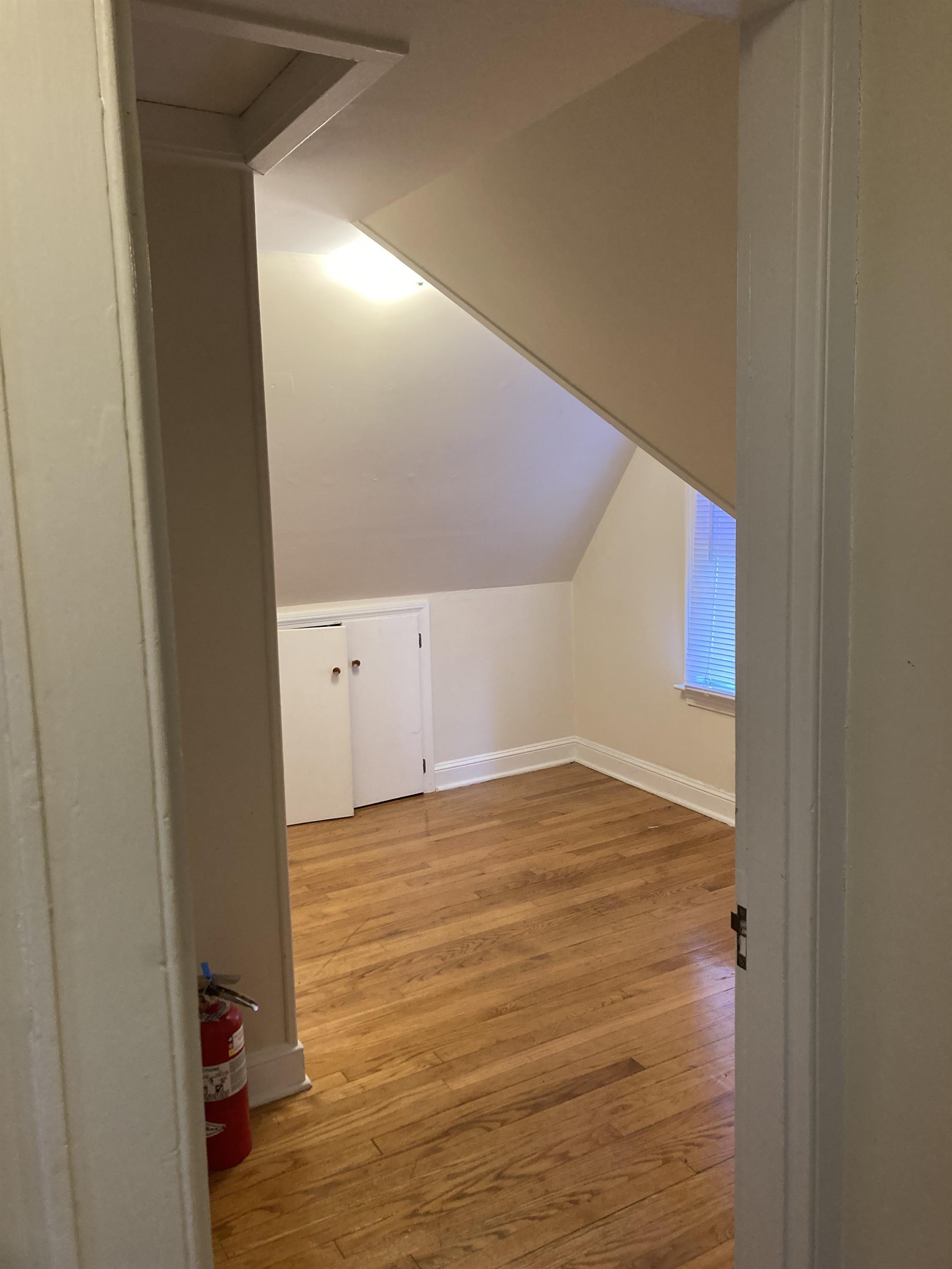 89 Willow St unit 3 – photo 4