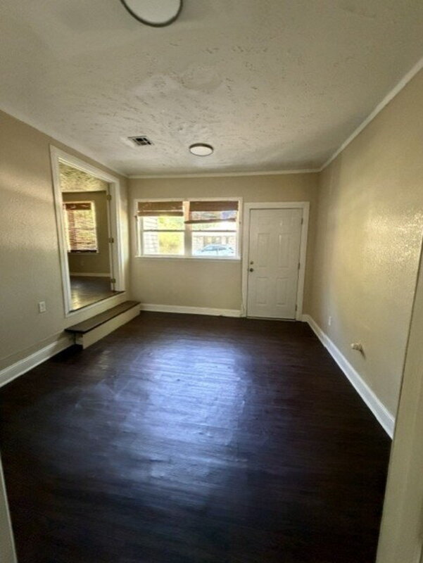 1439 S W Ave – photo 5