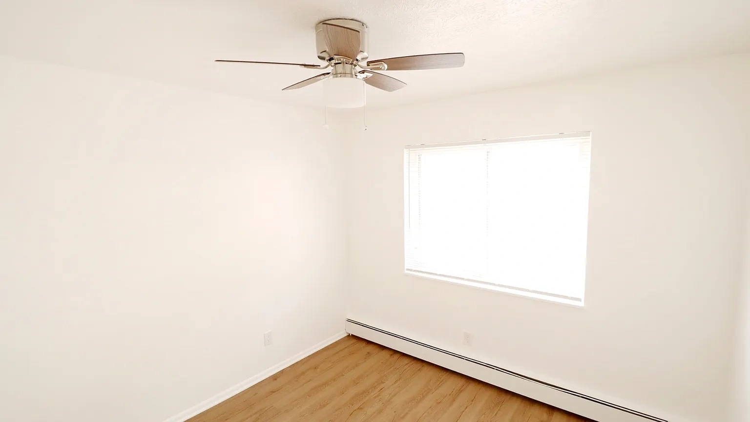27433 Detroit Rd, Westlake – photo 1