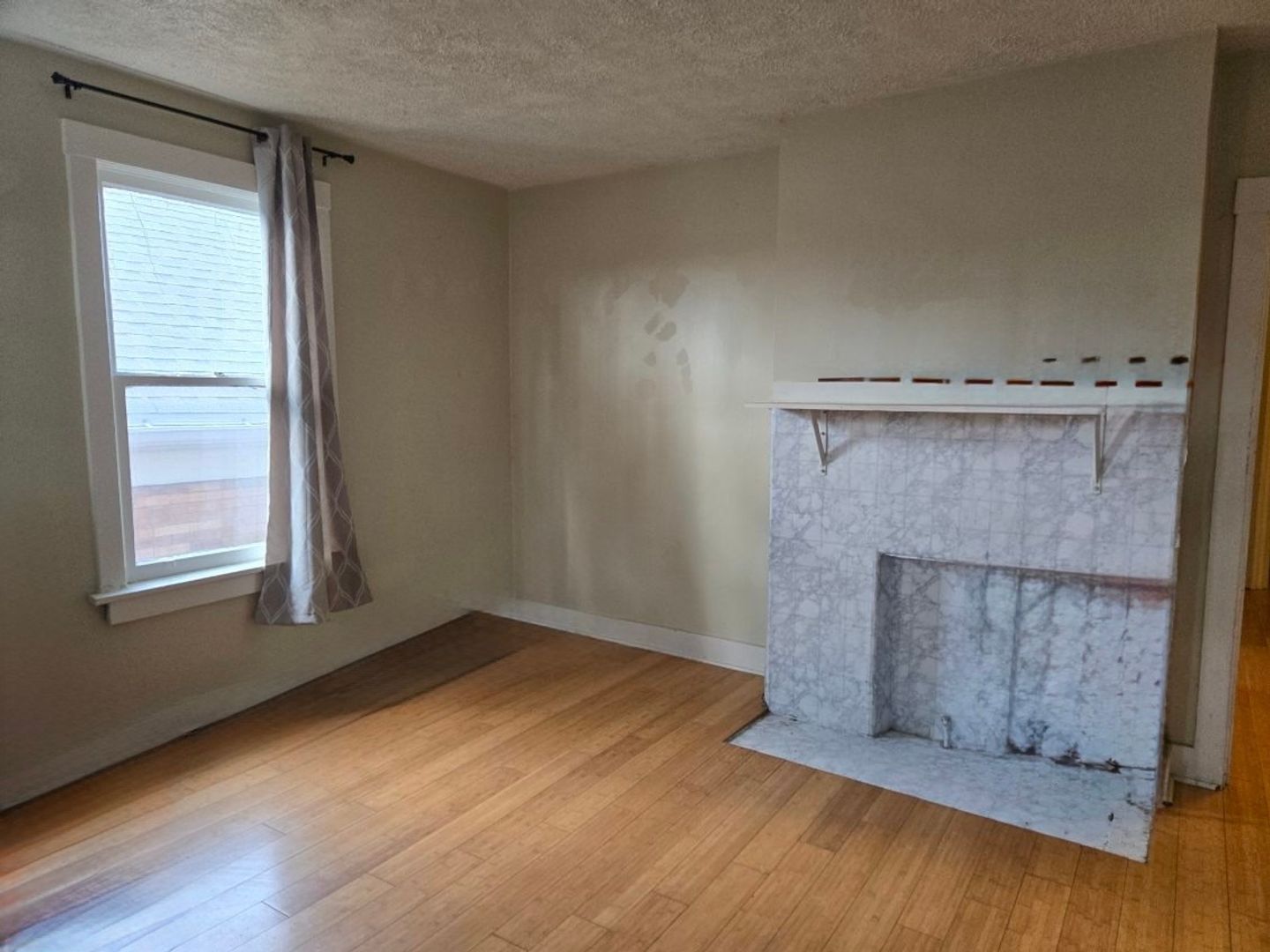 1607 Methyl St unit Upper – photo 3
