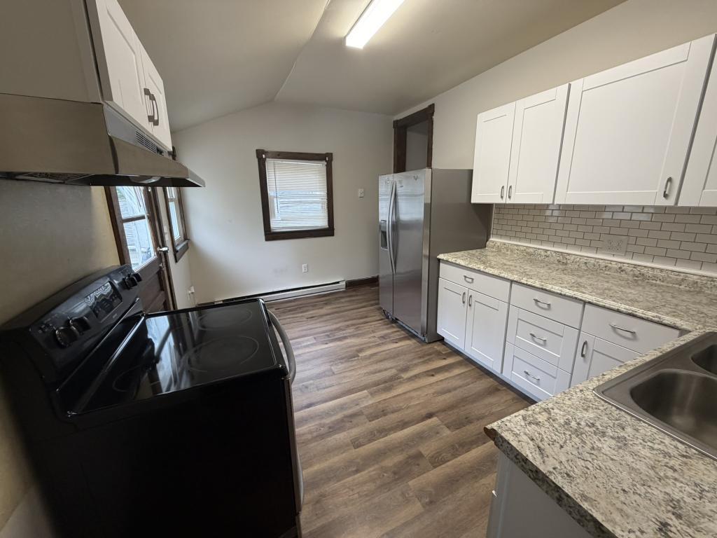 79 New St unit B – photo 4