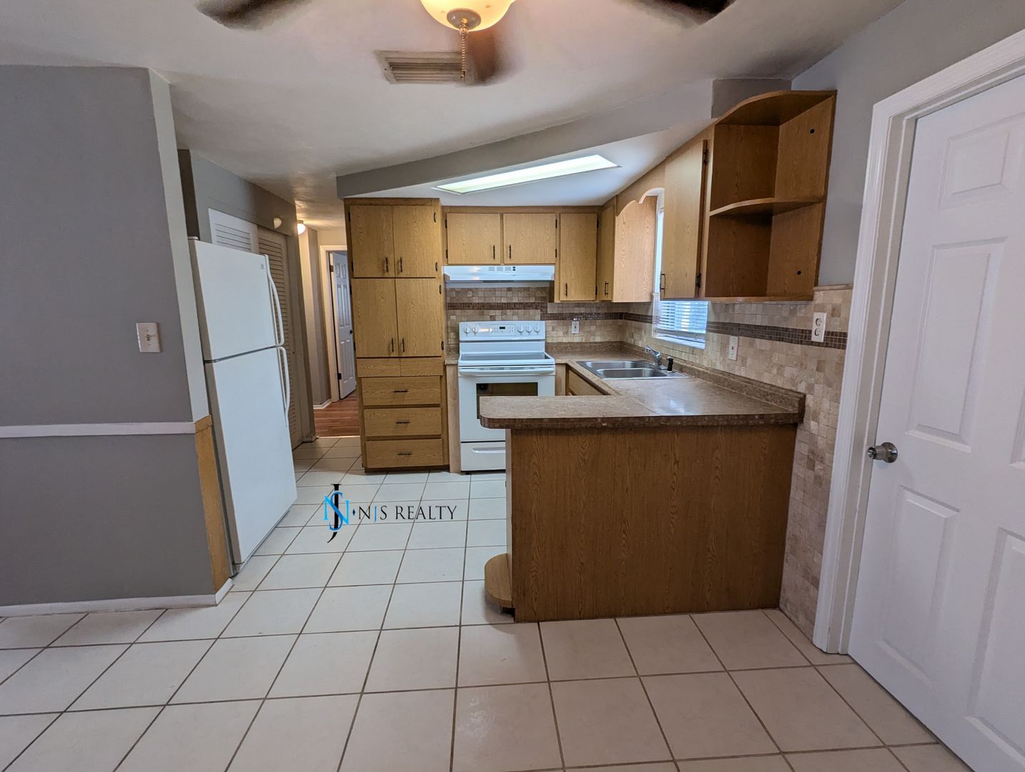 3544 Harvard Dr – photo 5
