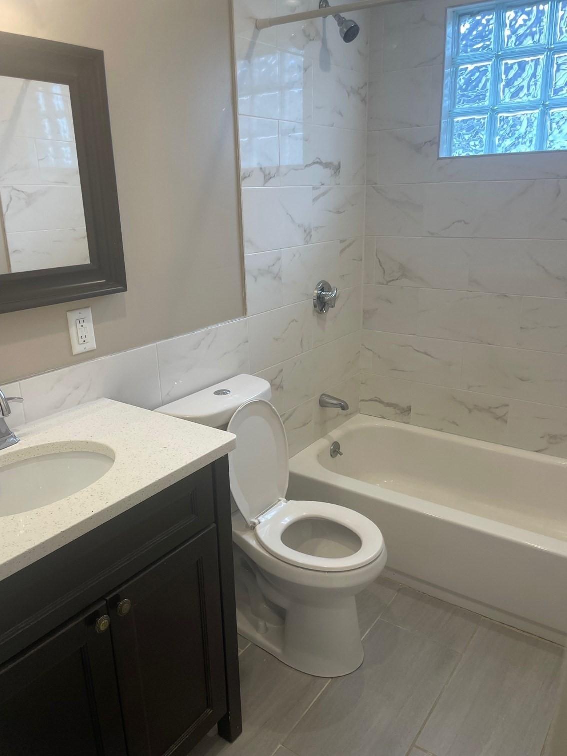 2 Hopestill St unit 2 – photo 4