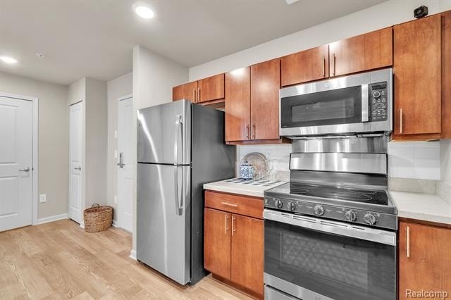 1957 S Telegraph Rd #301 – photo 3