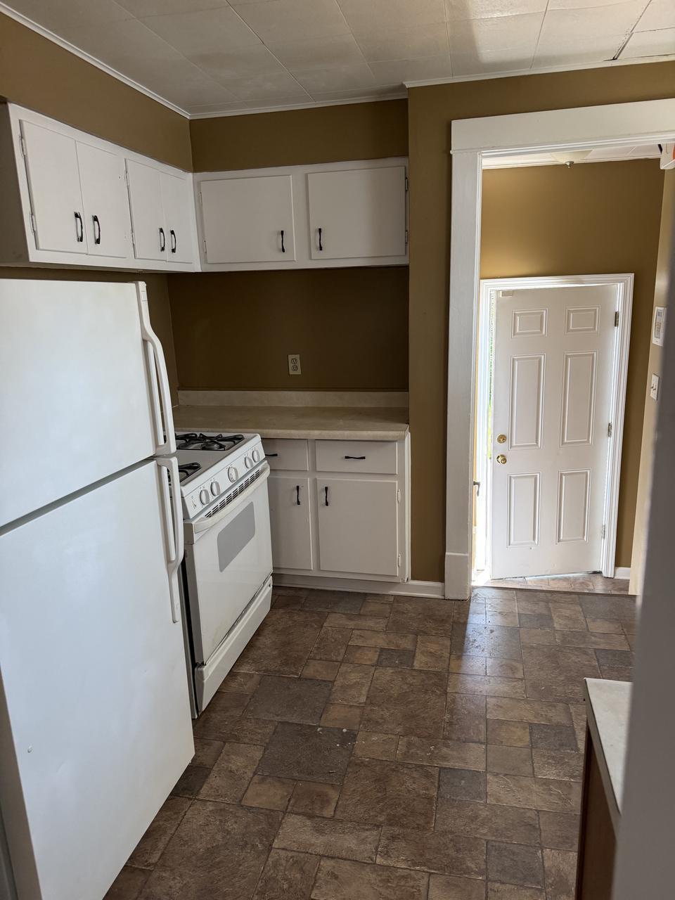 10010 Parkview Ave – photo 4