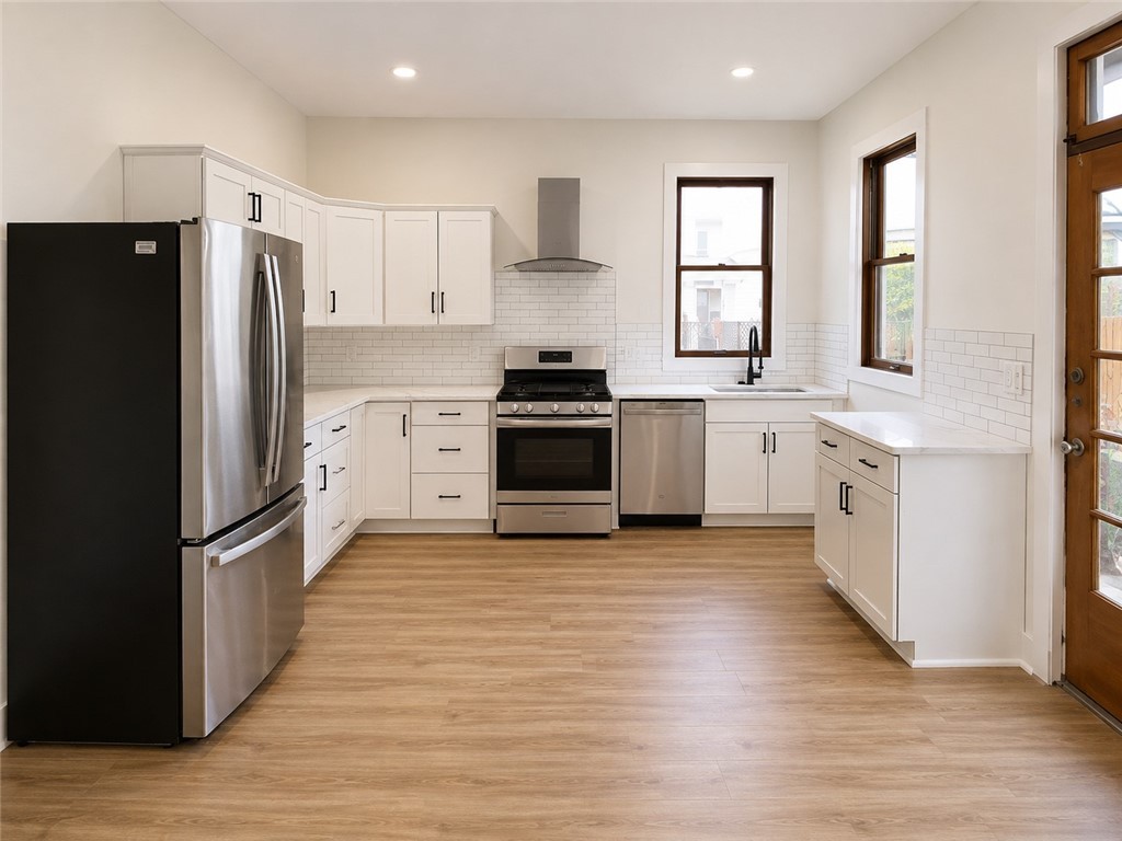 212 21st St – photo 4