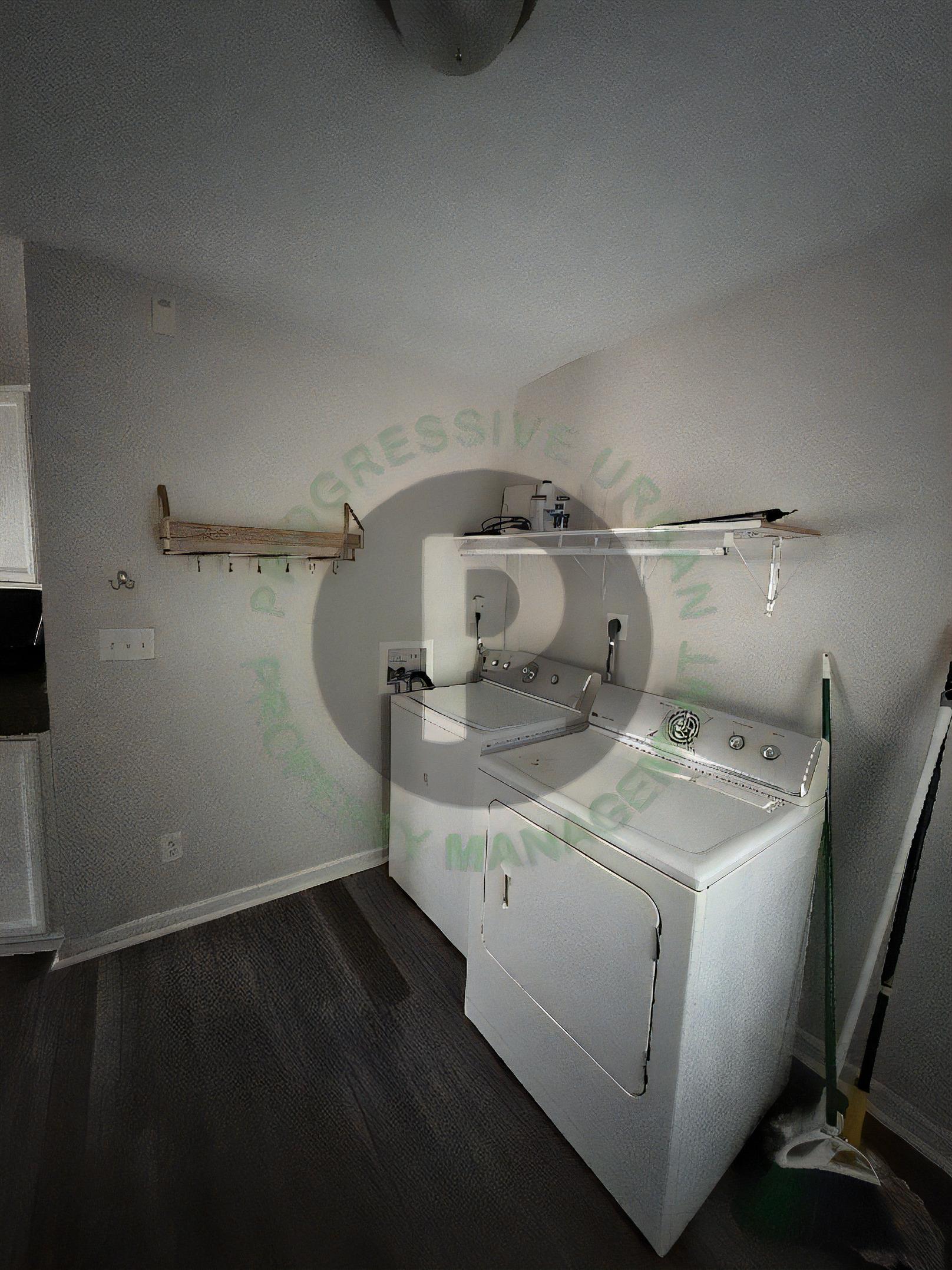 2562 W 10th St – photo 3