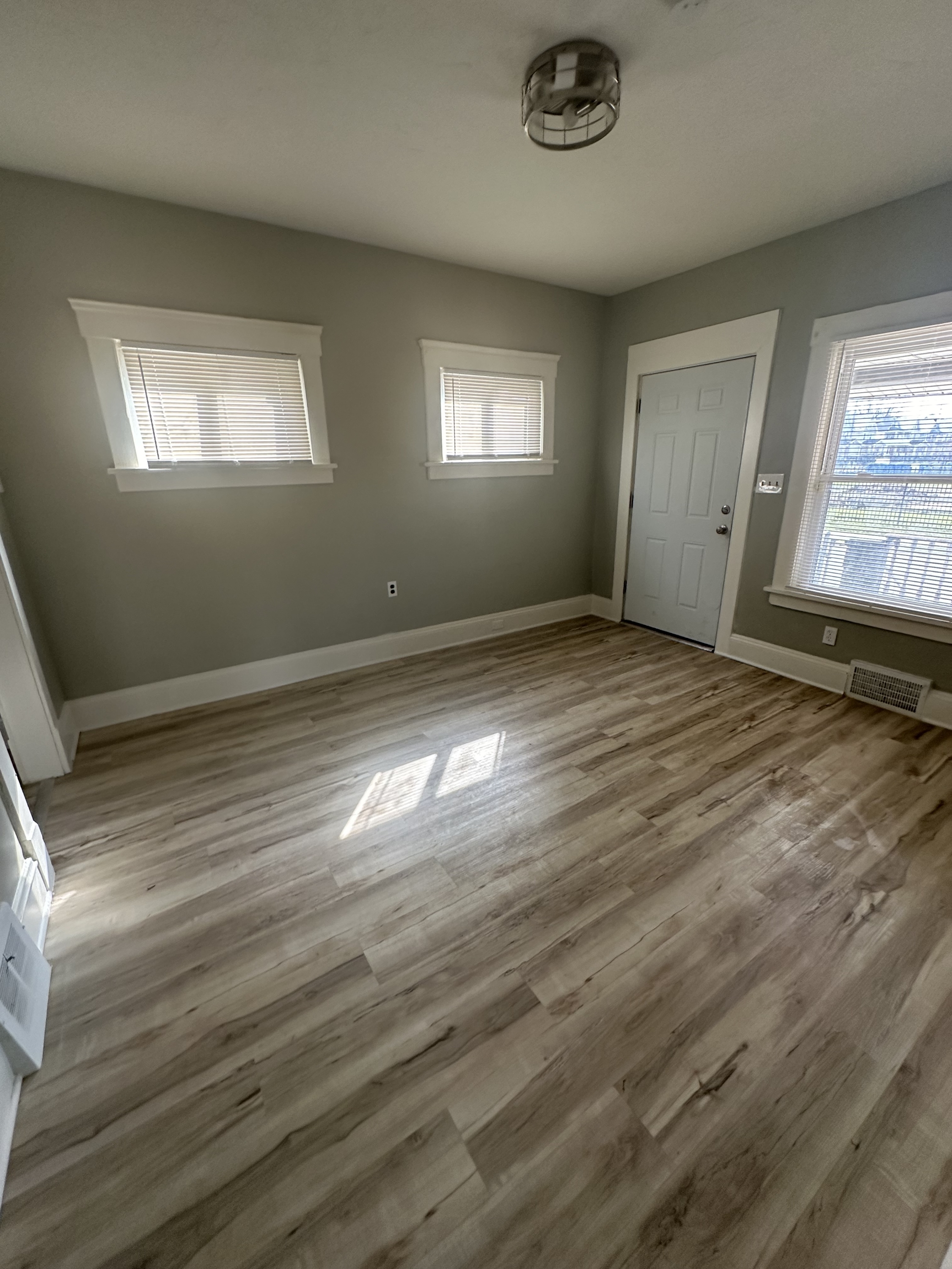 4301 W 41st St – photo 3