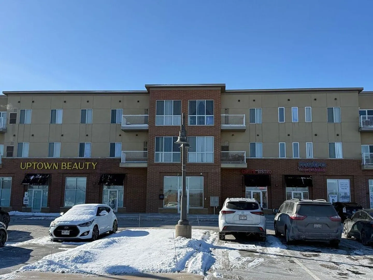 Uptown Brass Apartments – photo 3