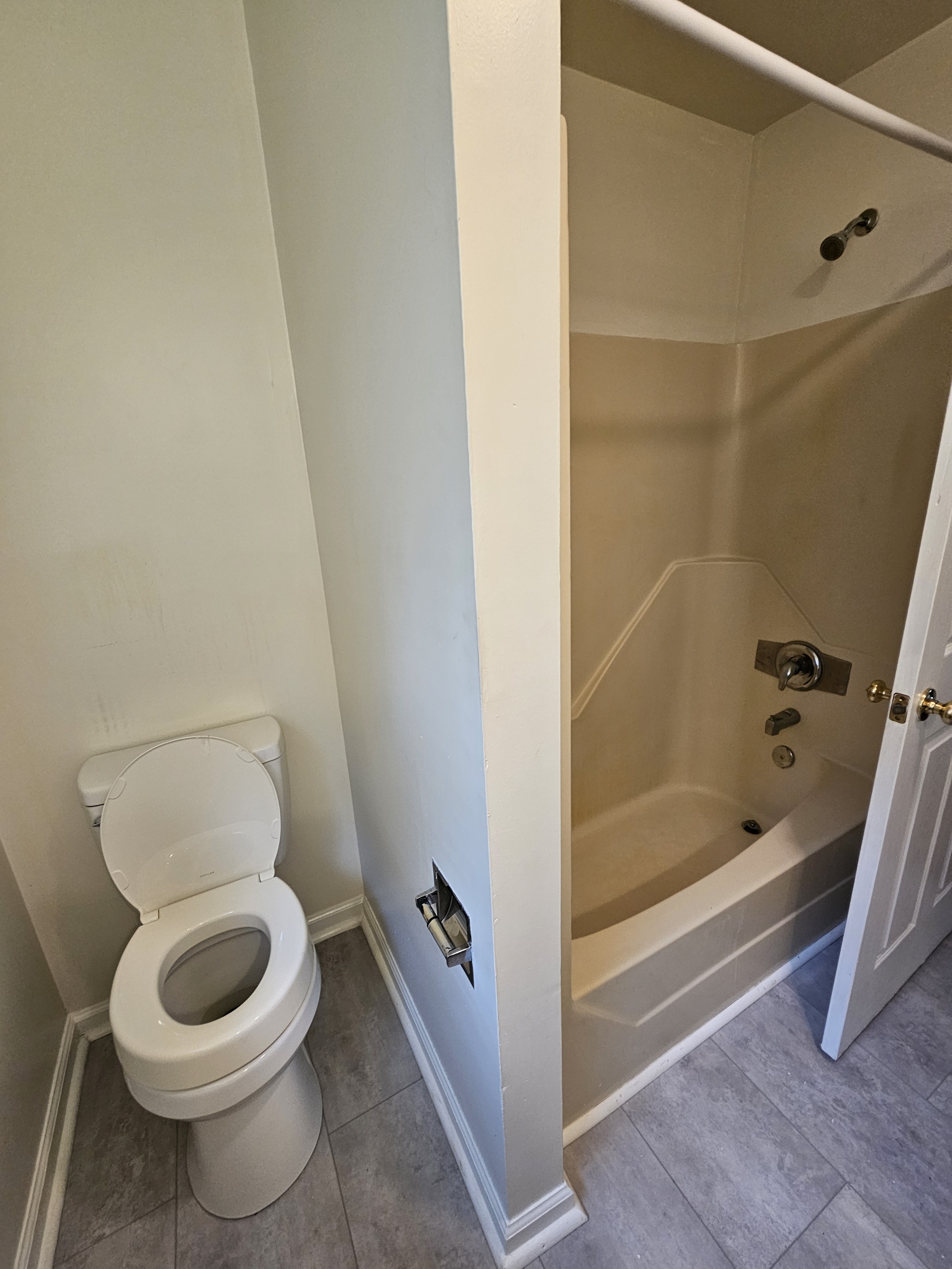 26534 Royal Oak Rd – photo 4