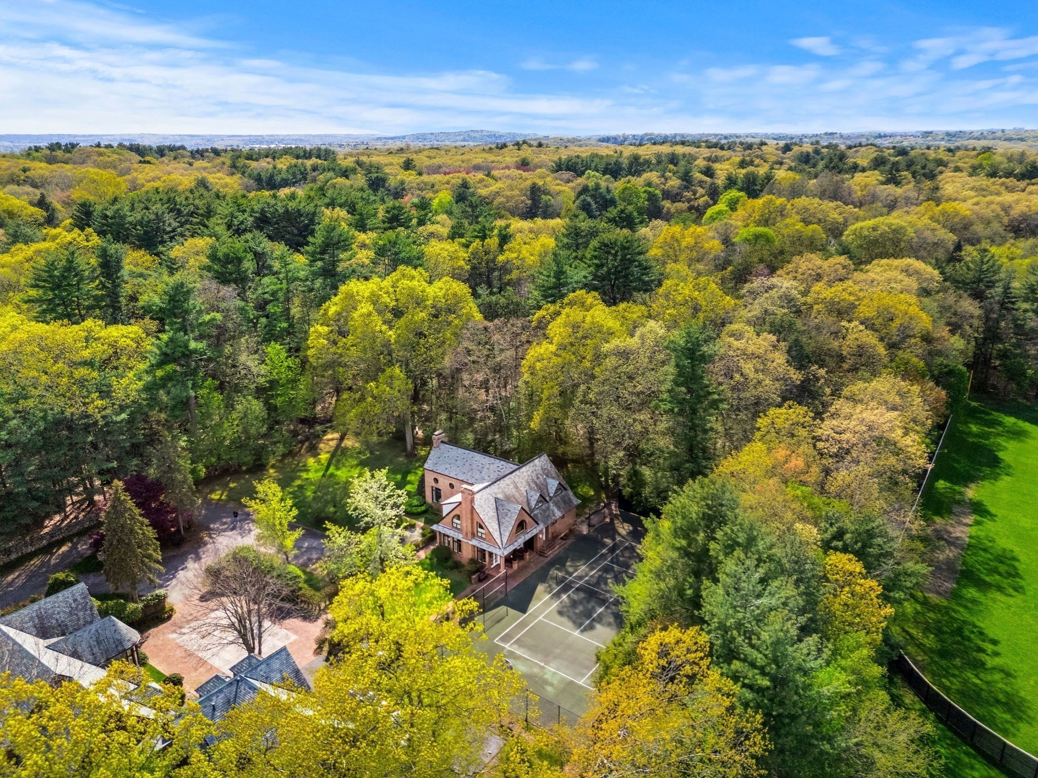 110 Juniper Rd – photo 3