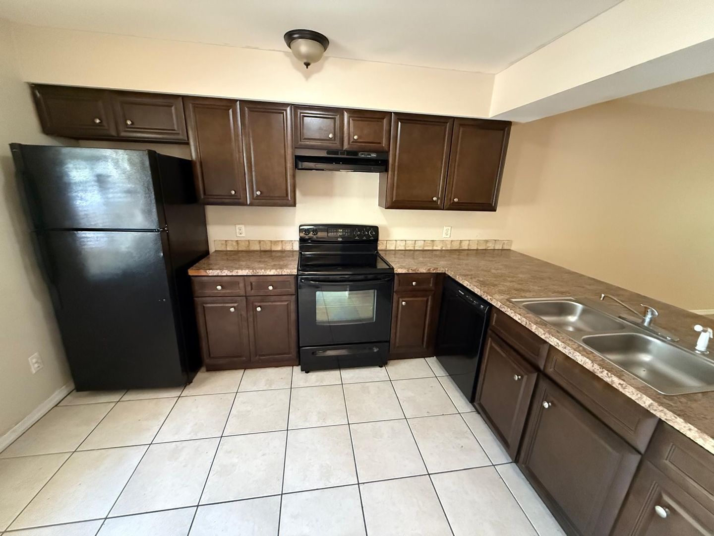417 Century Blvd – photo 4