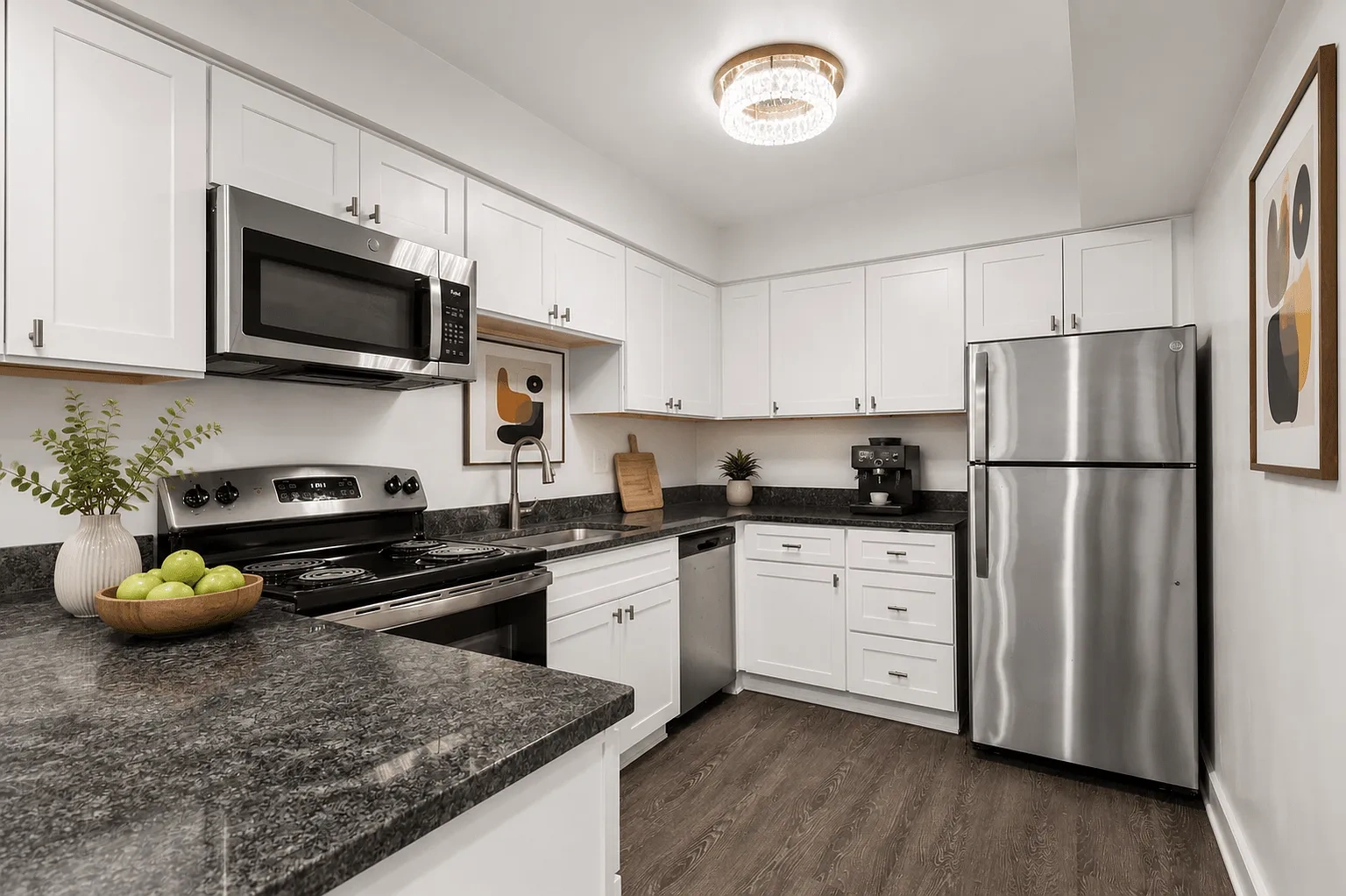 Apple Ridge Apartments - Livonia, MI – photo 2