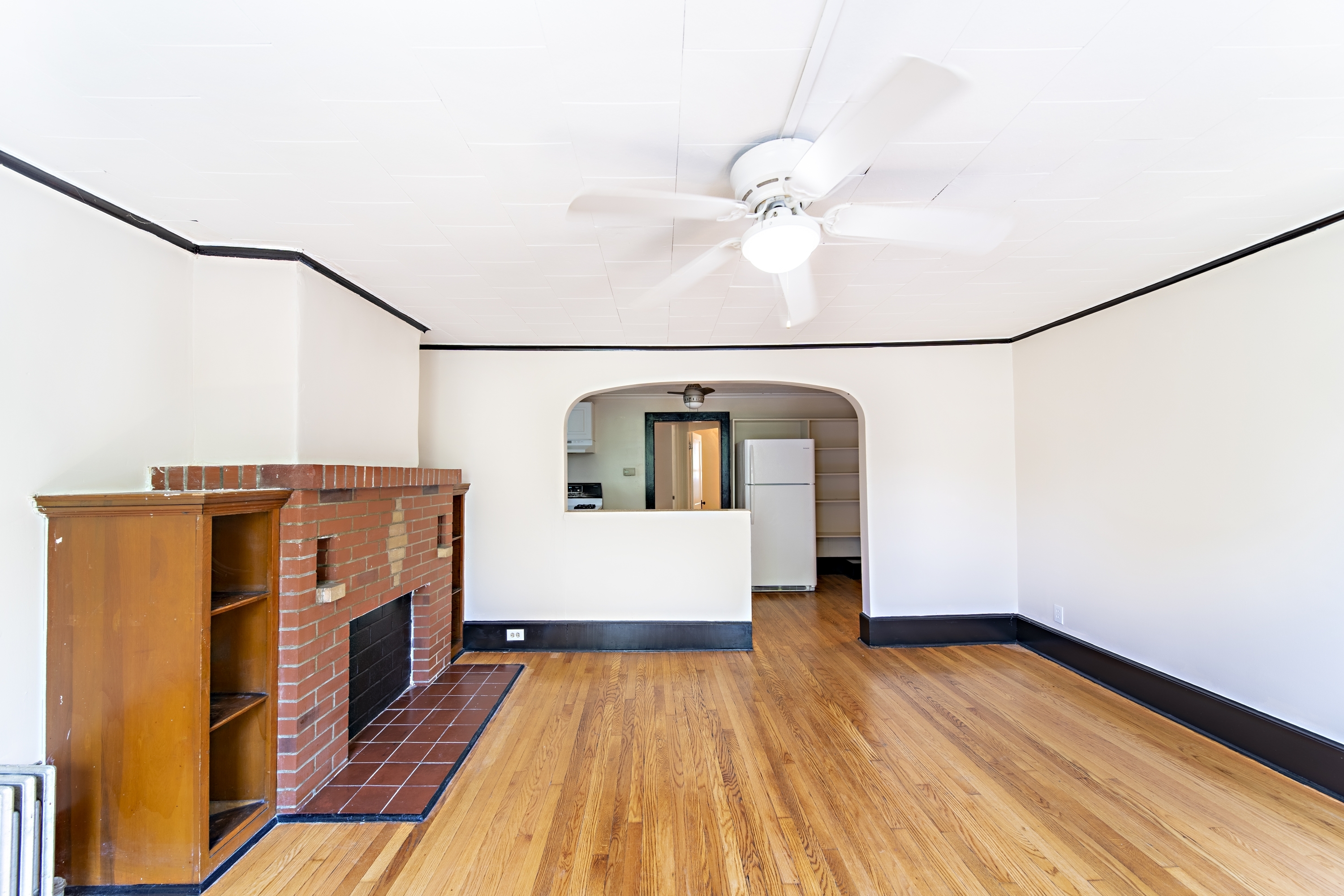 196 10th St – photo 5