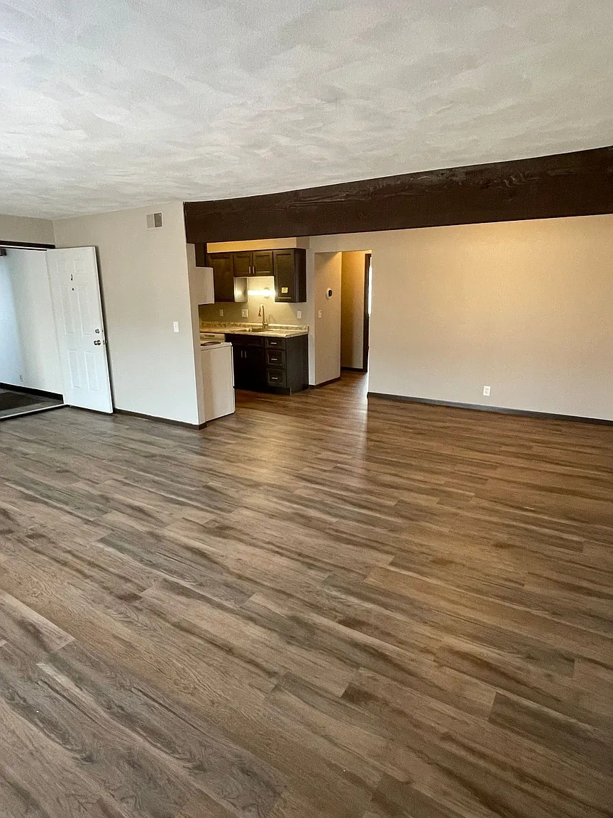 Brookside Apartments – photo 2