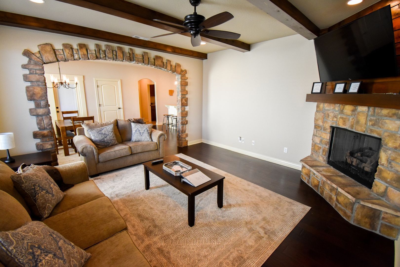 562 N Salem Rd – photo 5