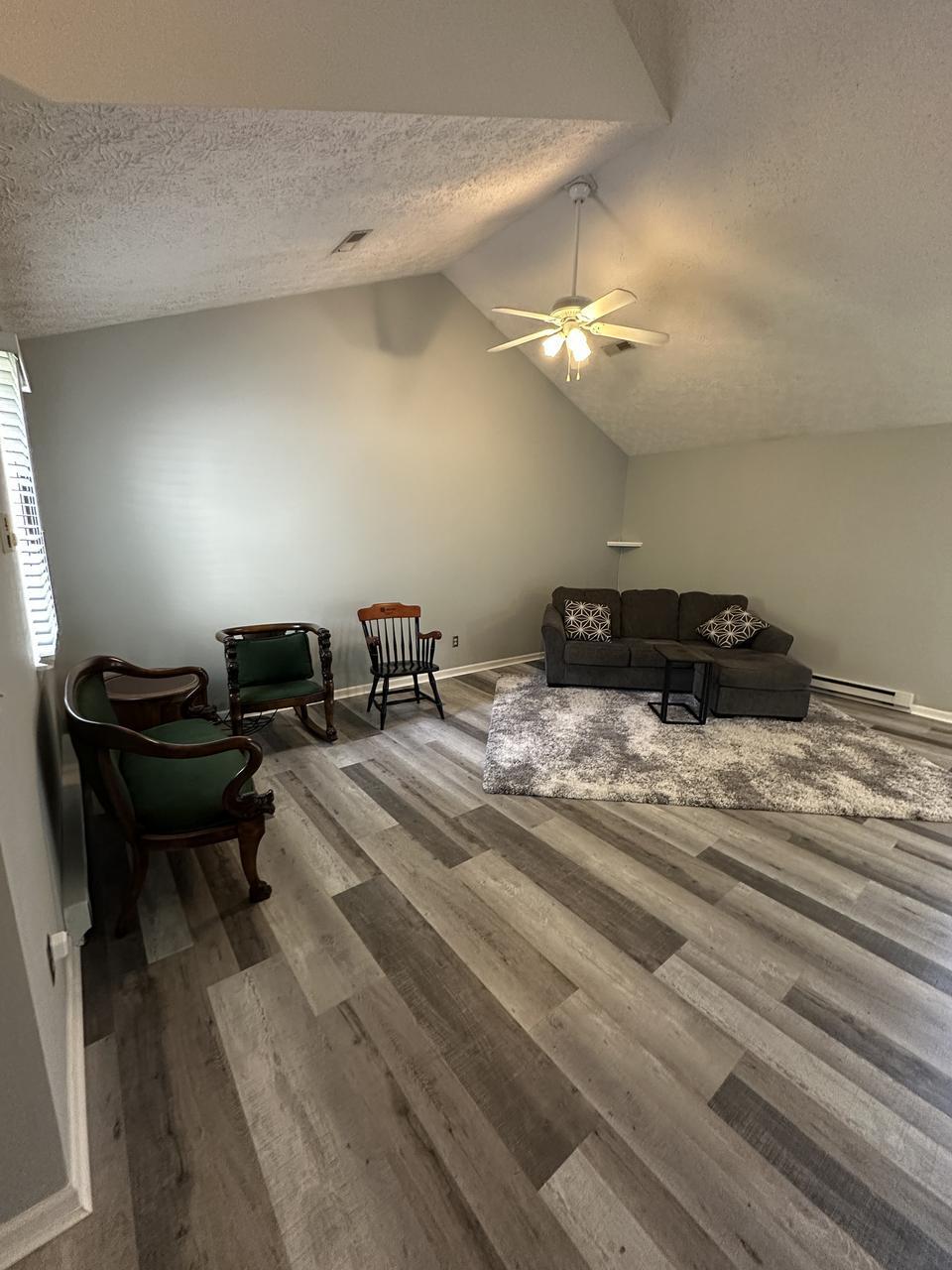 9 Fountain Dr – photo 2