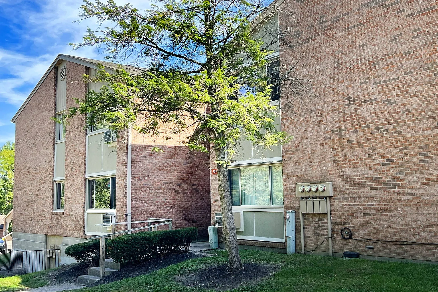 Twin Gables Apartments – photo 5