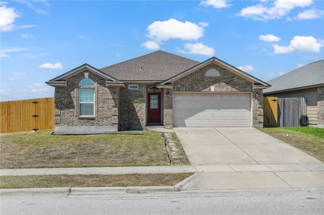 1000 Imperial St – photo 1