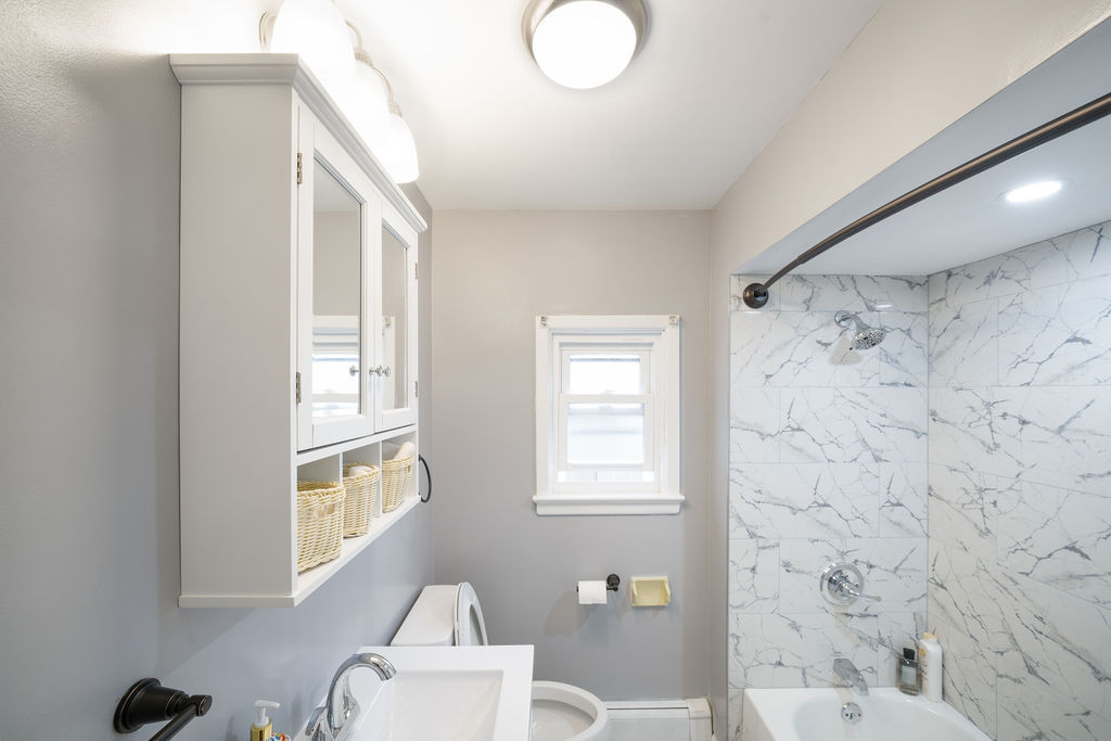 36-38 E 47th St unit 1 – photo 1