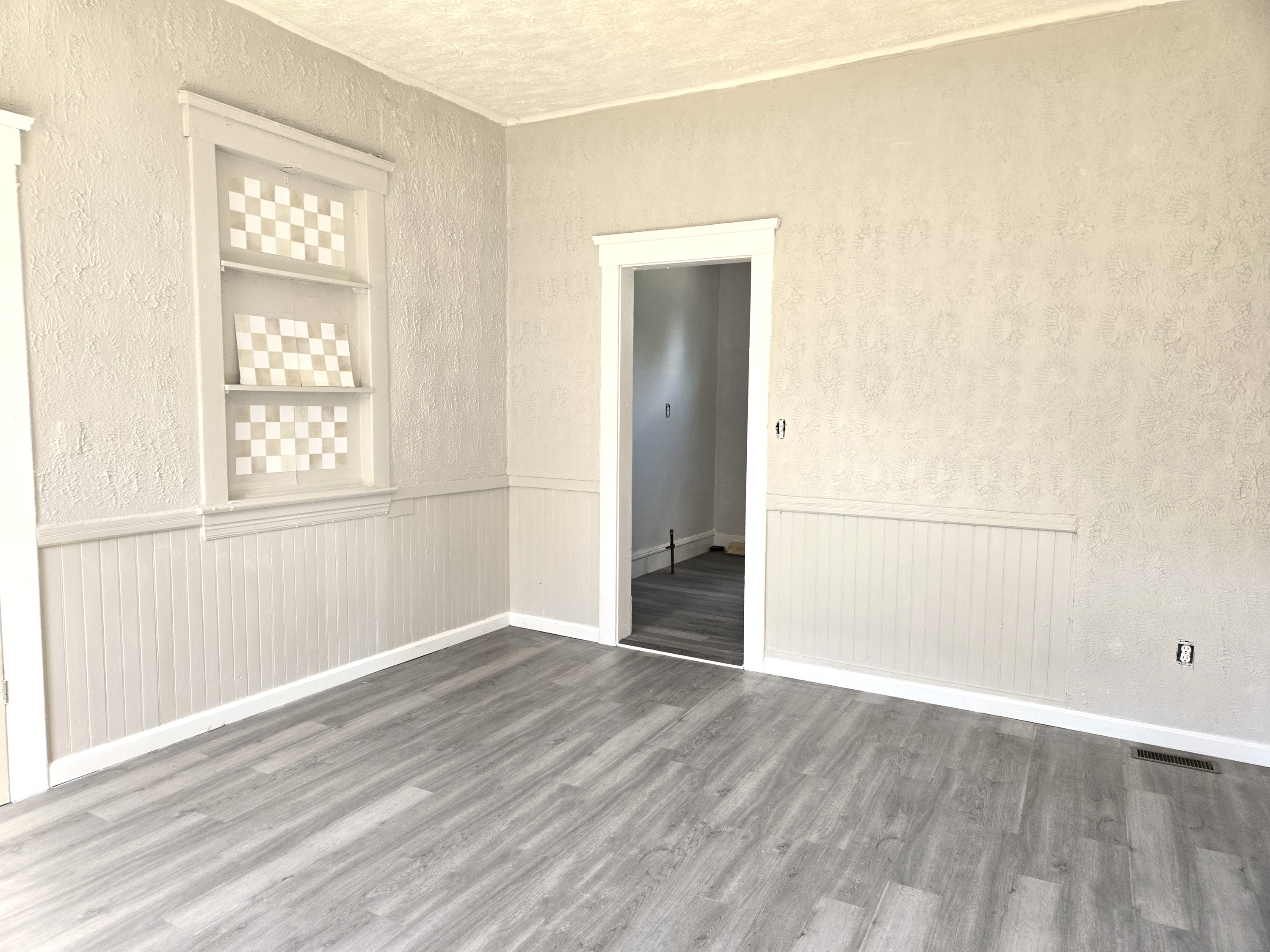 3912 Archwood Ave unit 1 – photo 3
