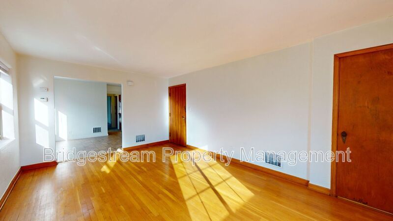 1413 Old Ln Ave unit 3 – photo 1