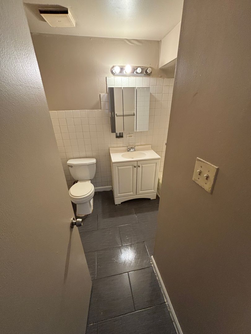 12500 Lincoln St unit 6 – photo 5