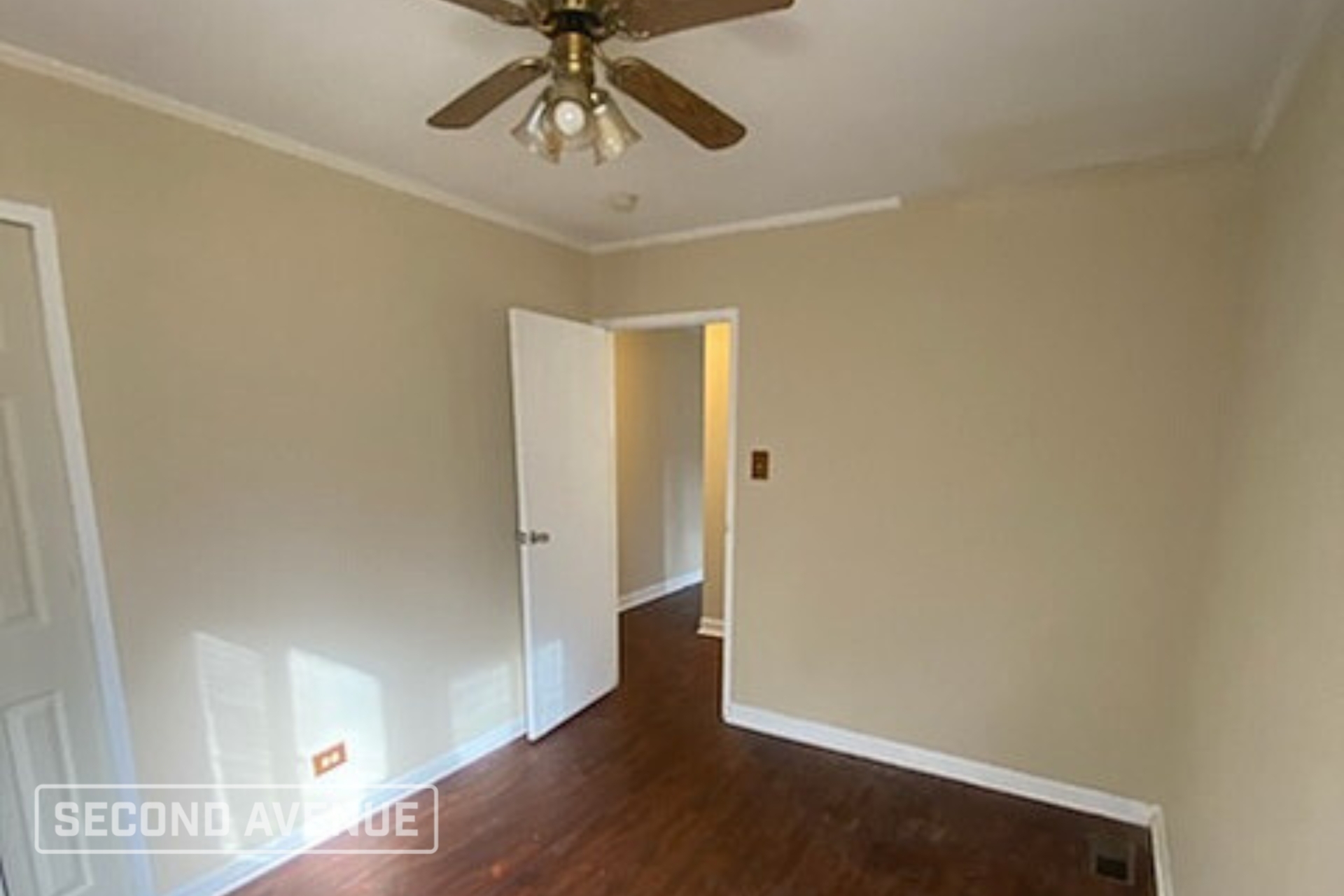490 Shabbona Dr – photo 4
