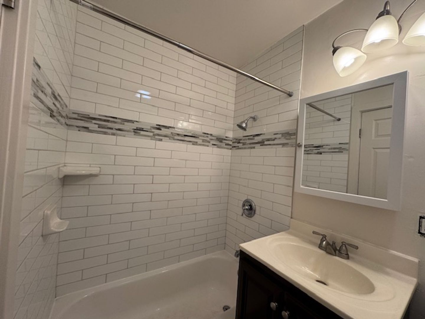 2015 E 7th St unit 7THST2019 – photo 4