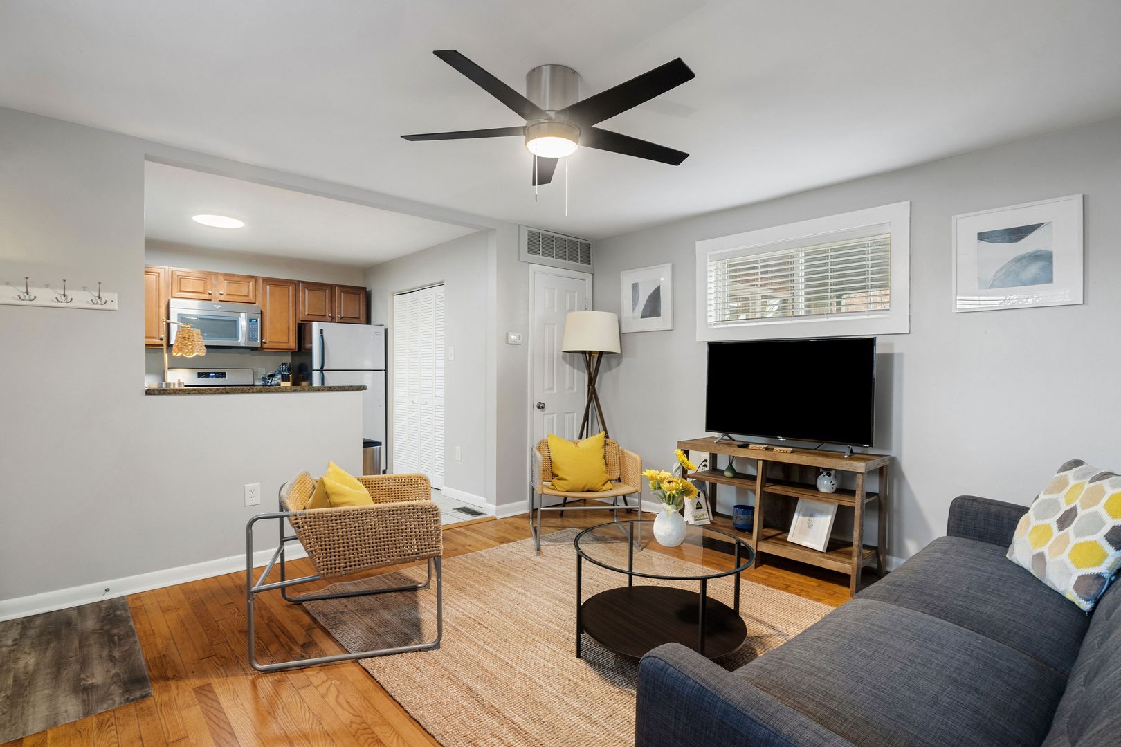 3018 Park Ave unit Unit 2 – photo 5