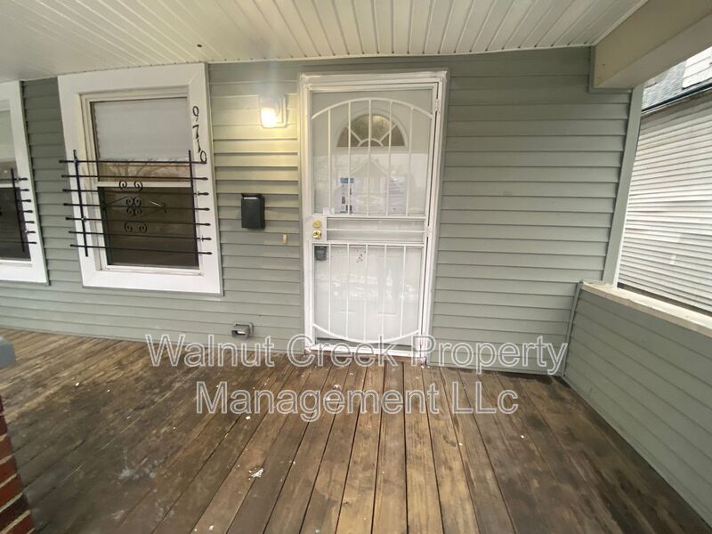 9710 Easton Ave – photo 4
