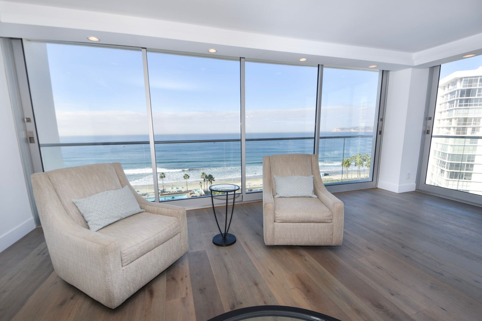 1810 Avenida Del Mundo unit Vacation Rental – photo 2