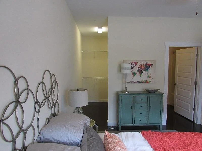 908 Perry Street – photo 1