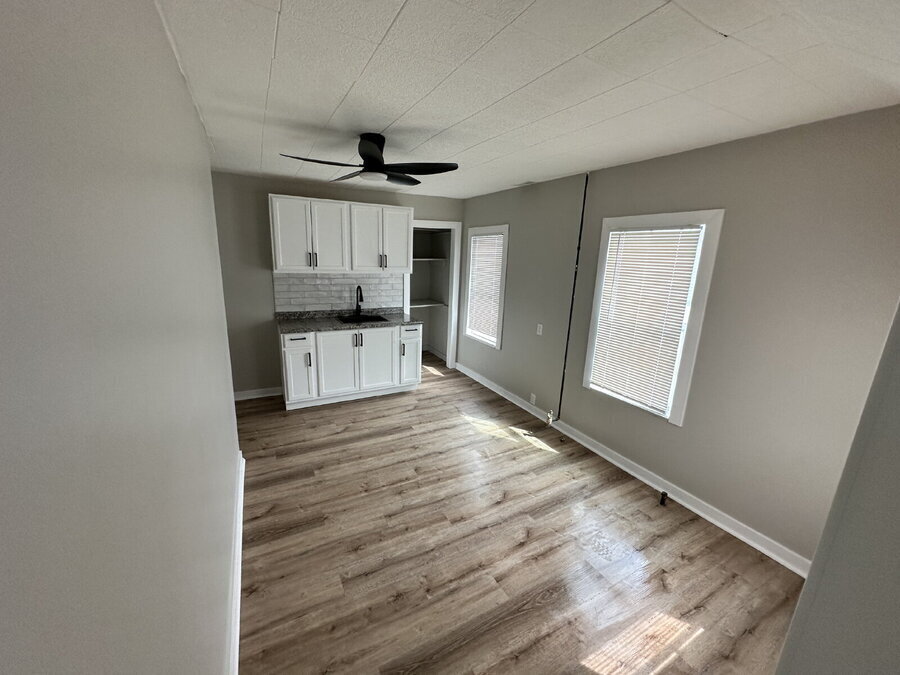 3193 W 50th St – photo 2