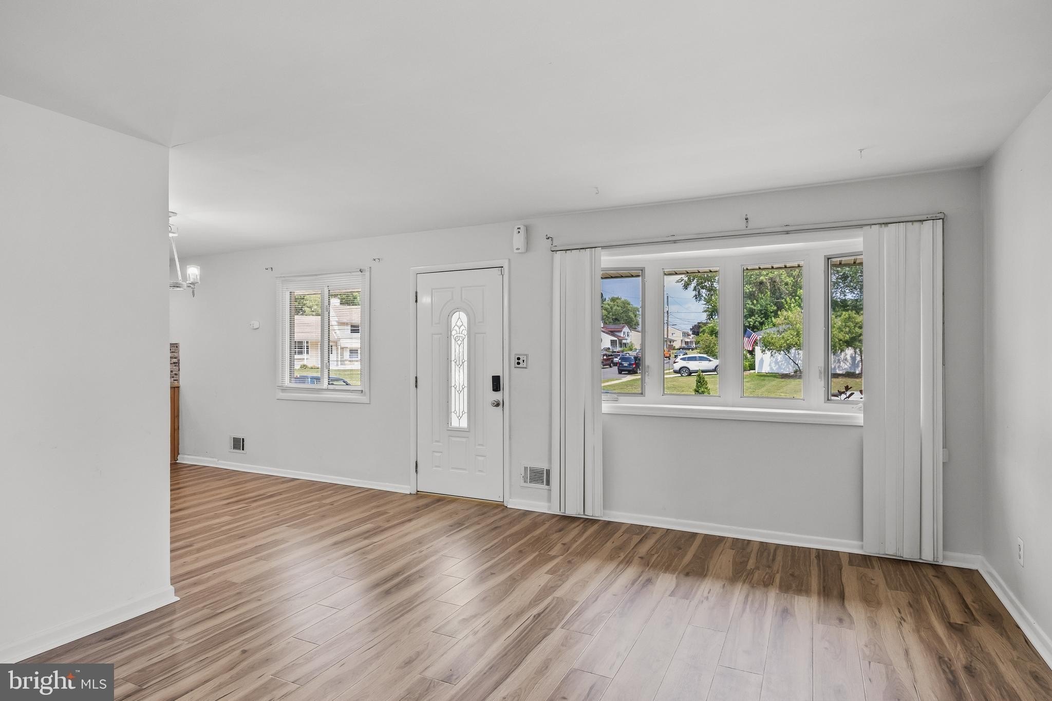 32 Larkin Rd – photo 2