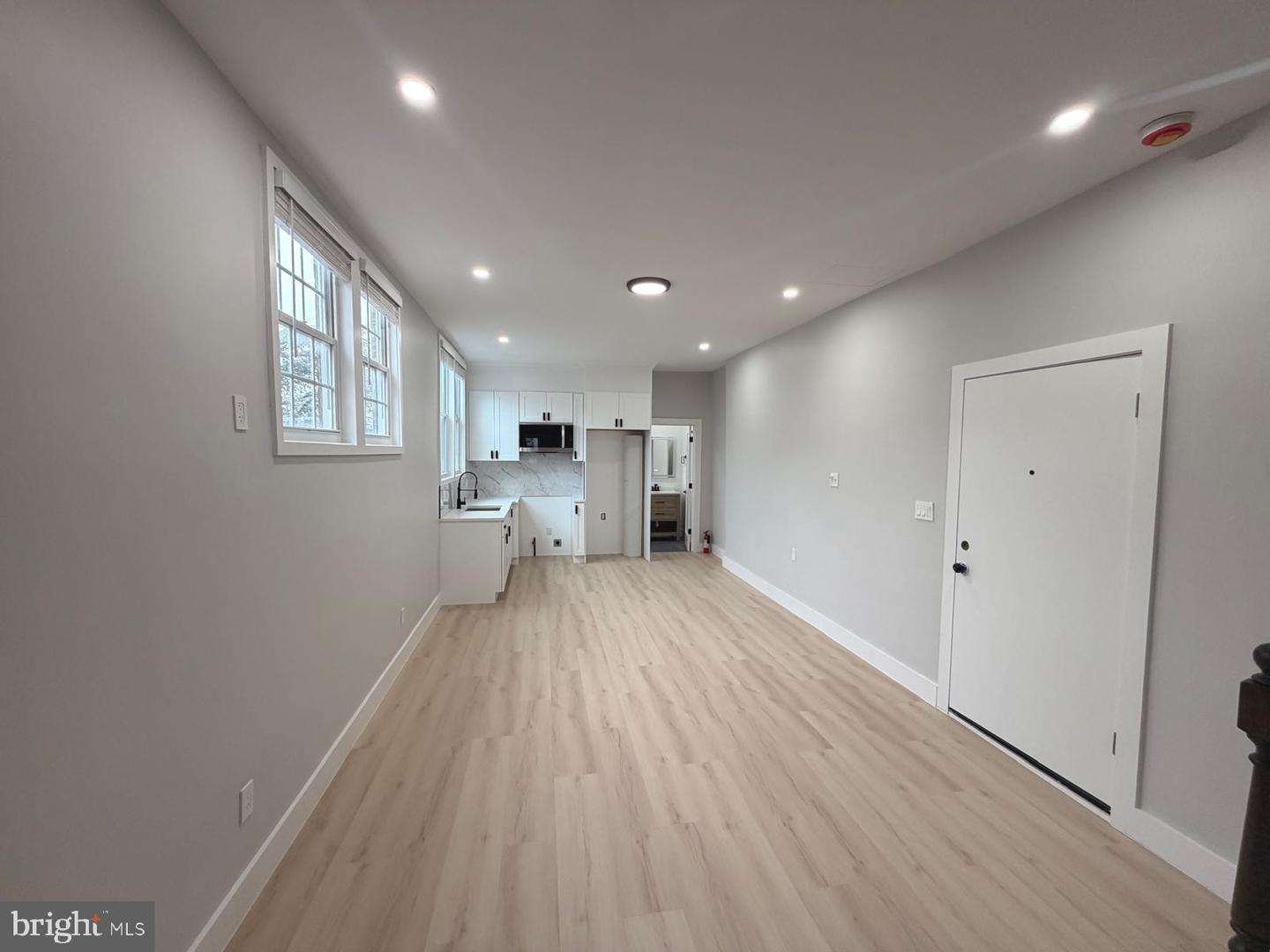 230 N 9th St – photo 5