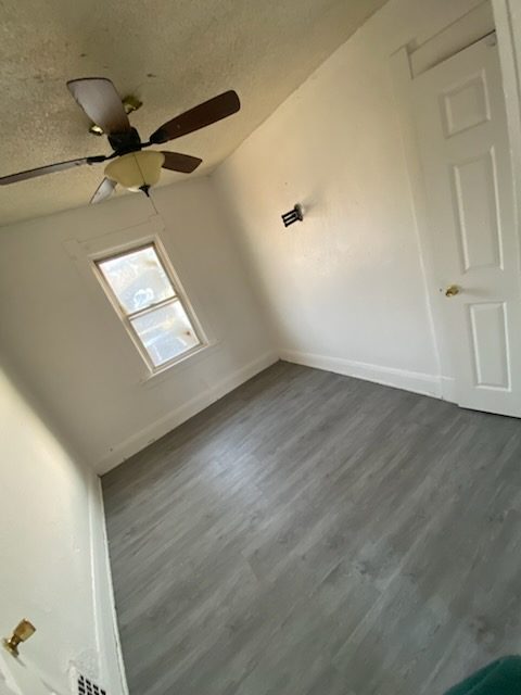 221 Licking St unit 2 – photo 3