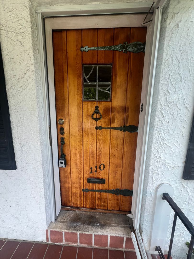 110 Hollywood Ave – photo 4