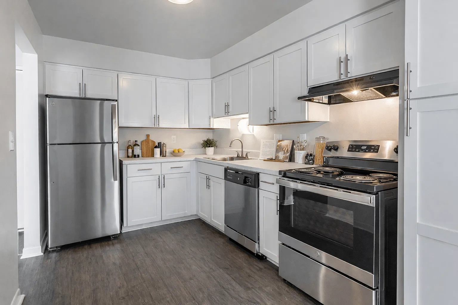 Pine Ridge Apartments - Southfield, MI – photo 1