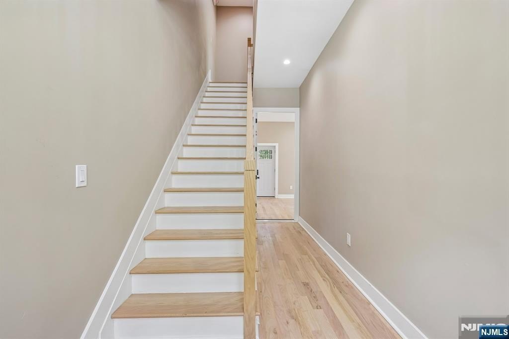 49 Park Ave #1 – photo 3
