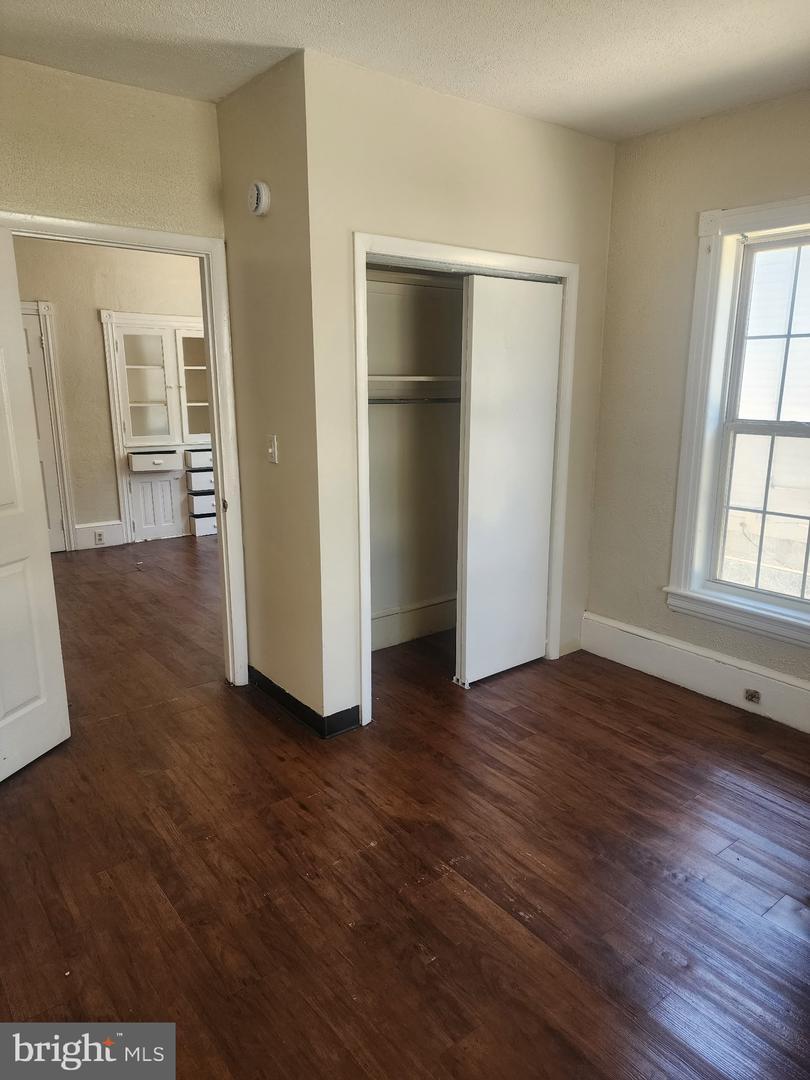 203 W McNeal St unit APT. #1 – photo 3
