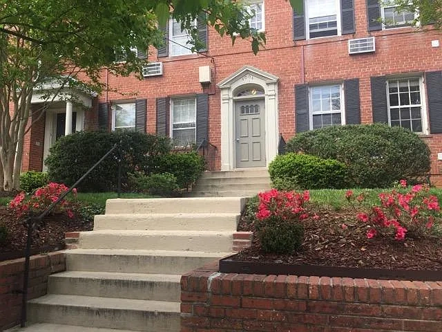 Spring Valley Apartments – photo 3