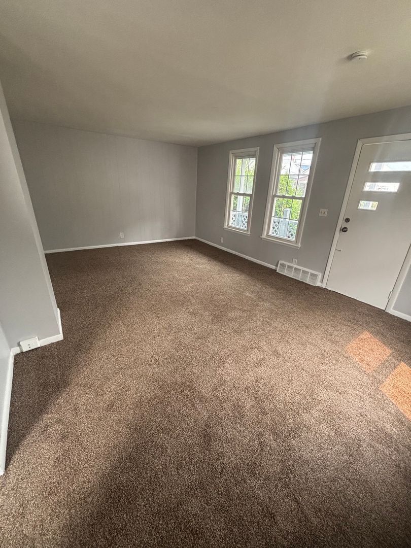 6826 Rathbun Ave – photo 5
