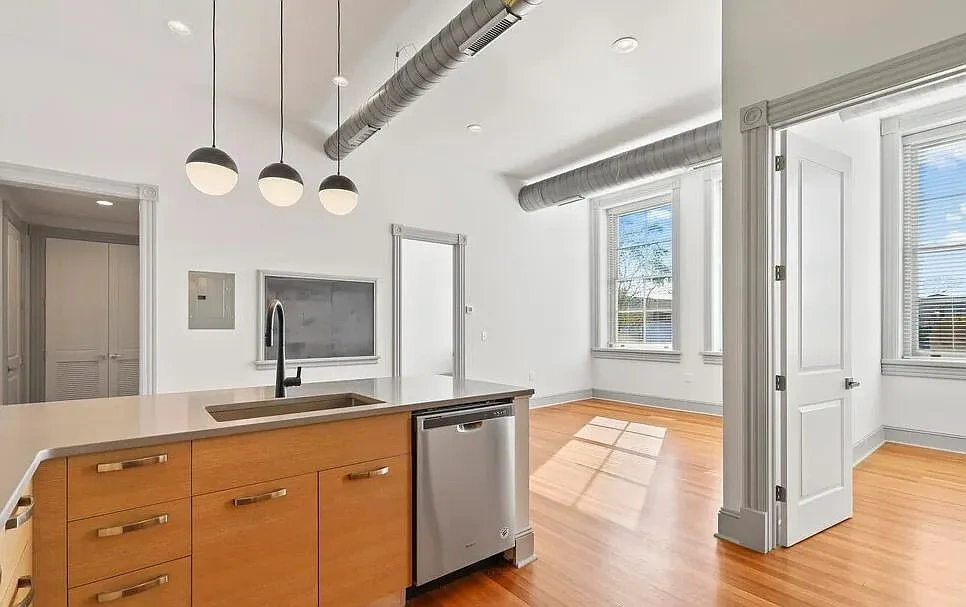465 Church Street – photo 3