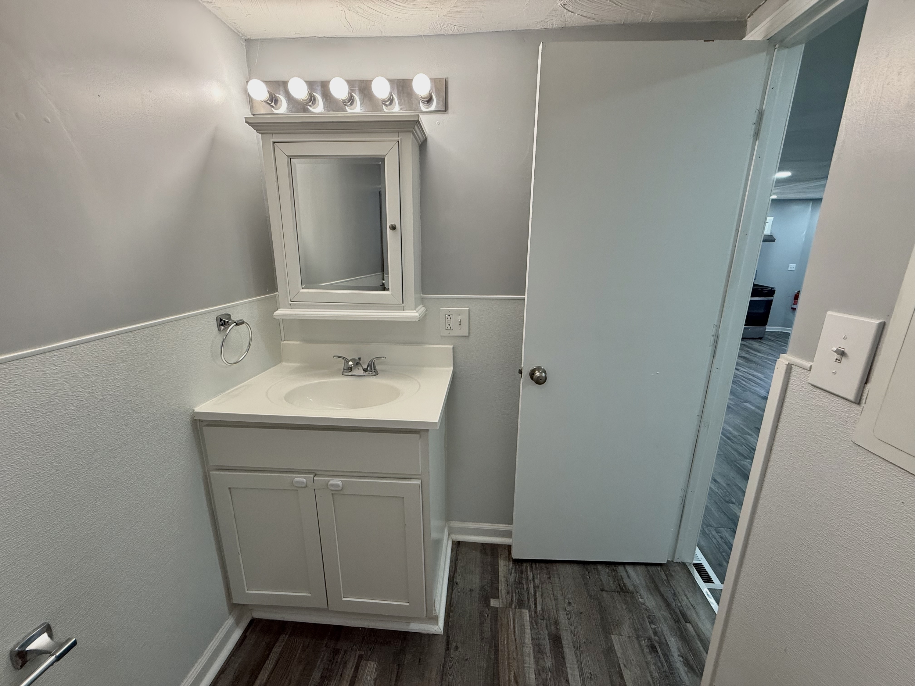 6706 Cleveland Rd unit 2 – photo 4