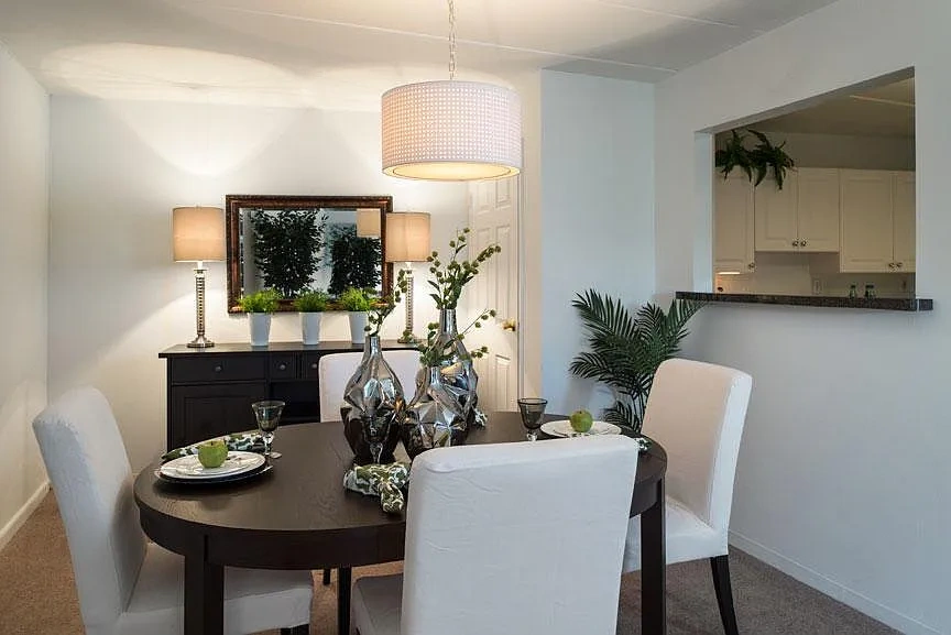 Claremont Towers – photo 4