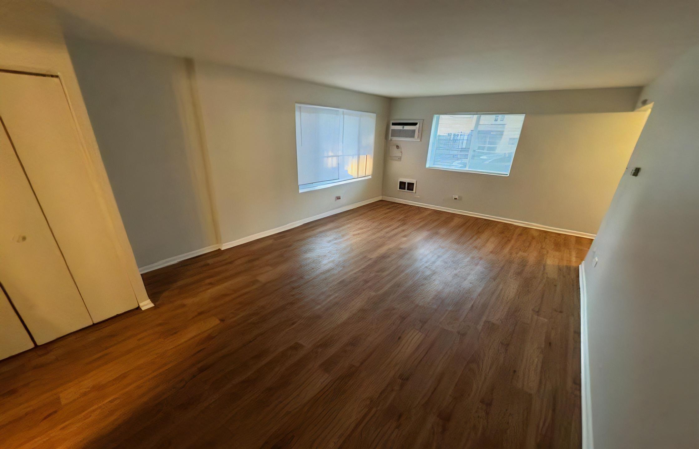 495 Madison Ave unit 1B – photo 2