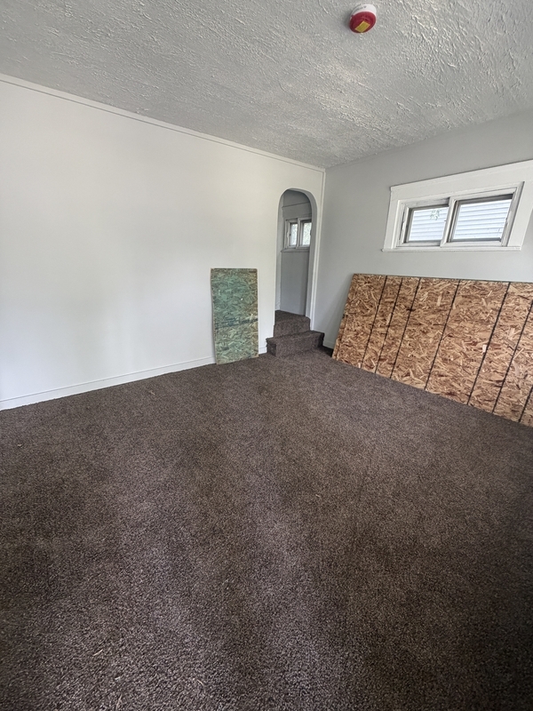 12315 Revere Ave – photo 3